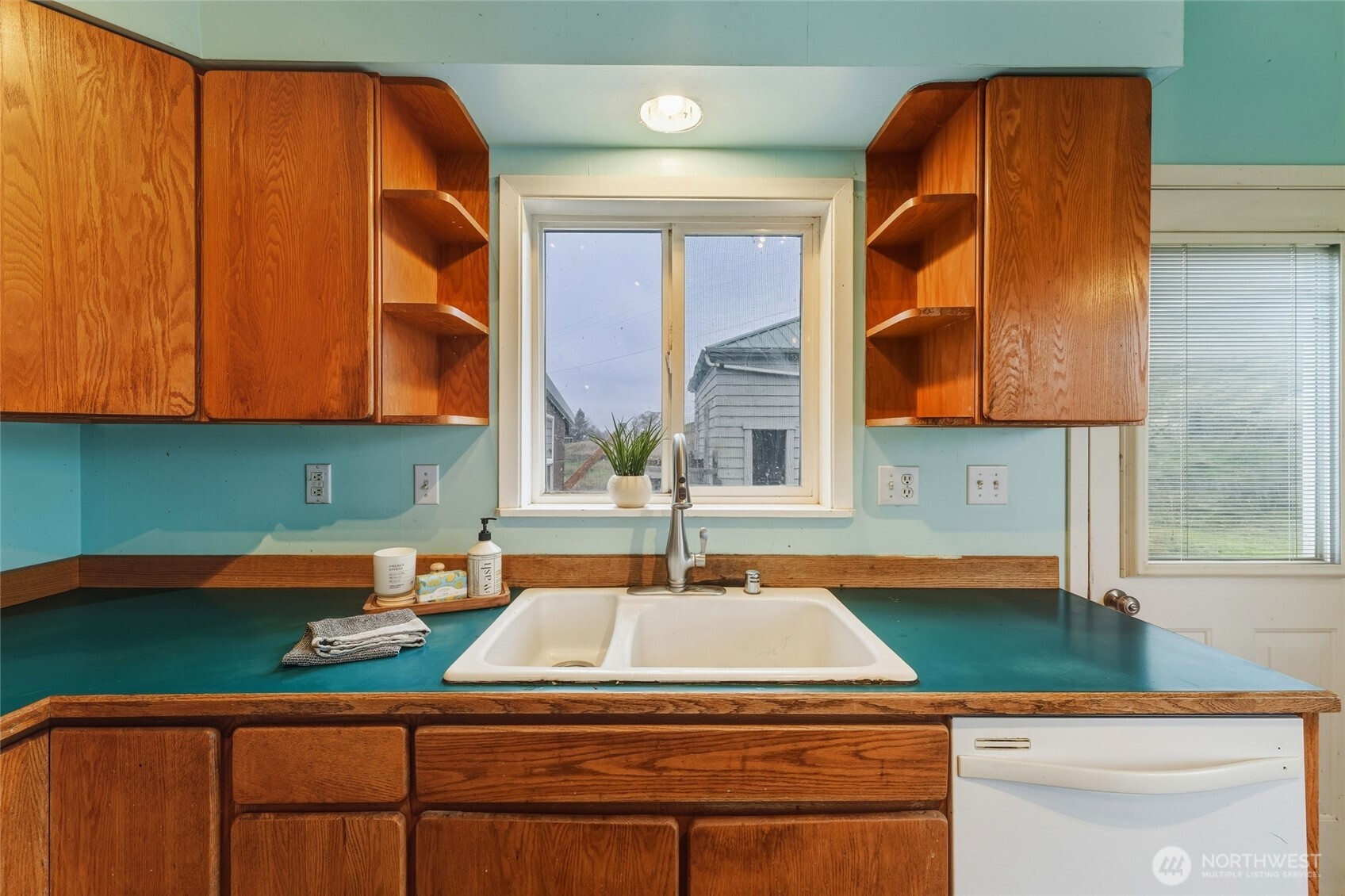 244 East Camp Road Waitsburg, WA 99361 - Photo 10 of 40