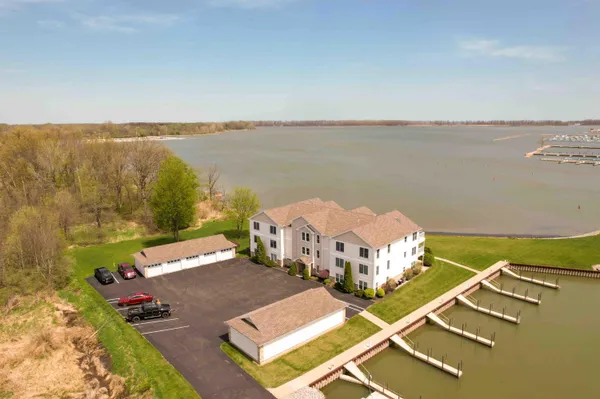 $499,900 | 6005 East Harbor Road, Unit 2A, Lakeside Marblehead, OH 43440