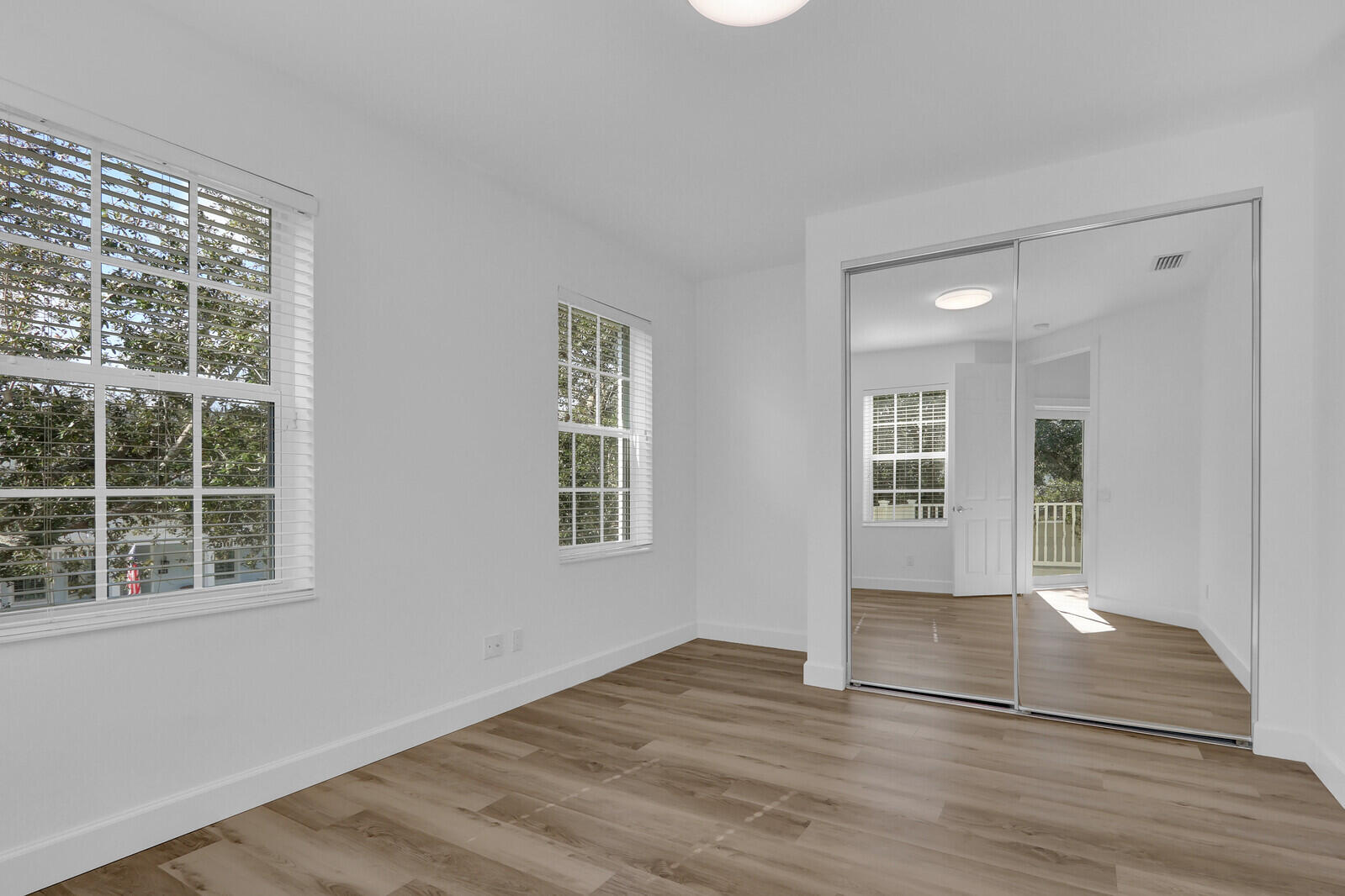 199 Barbados Drive Jupiter, FL 33458 - Photo 24 of 38 27_Image_27_mls