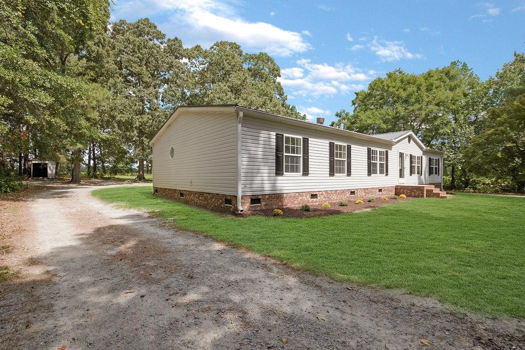 1584 Barefoot Road, Unit B Newton Grove, NC 28366 - Photo 3 of 36 Photo 3