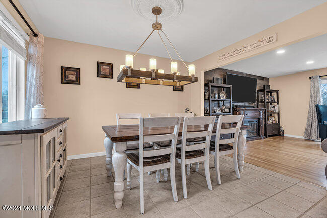 479 Morris Way Belford, NJ 07718 - Photo 4 of 23 Dining Room