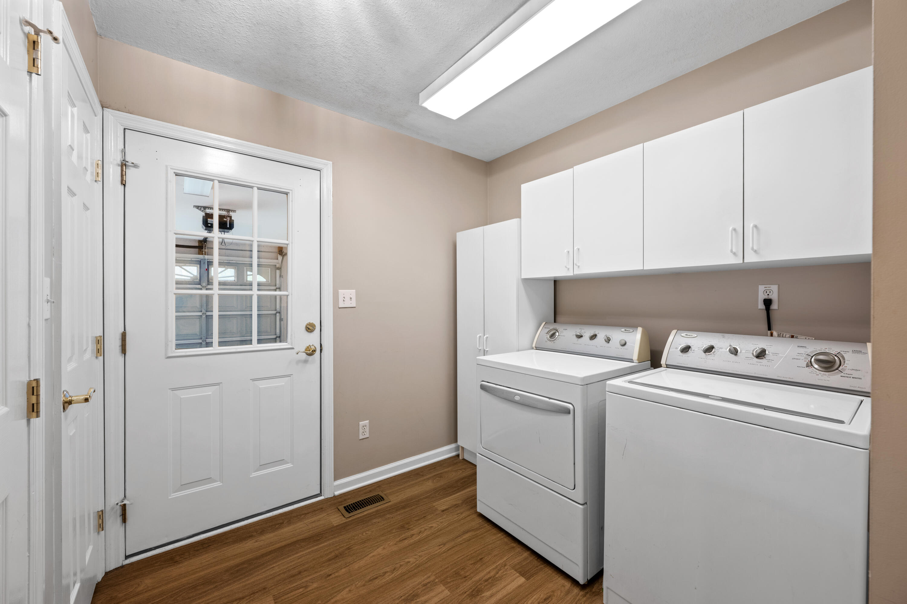 3731 Kellys Ferry Road Chattanooga, TN 37419 - Photo 26 of 43 31-print-DSC_2889-25