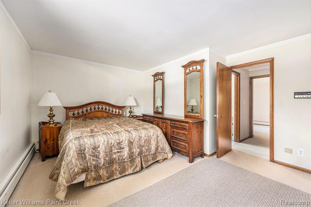 2337 Blockton Road Rochester Hills, MI 48306 - Photo 9 of 24