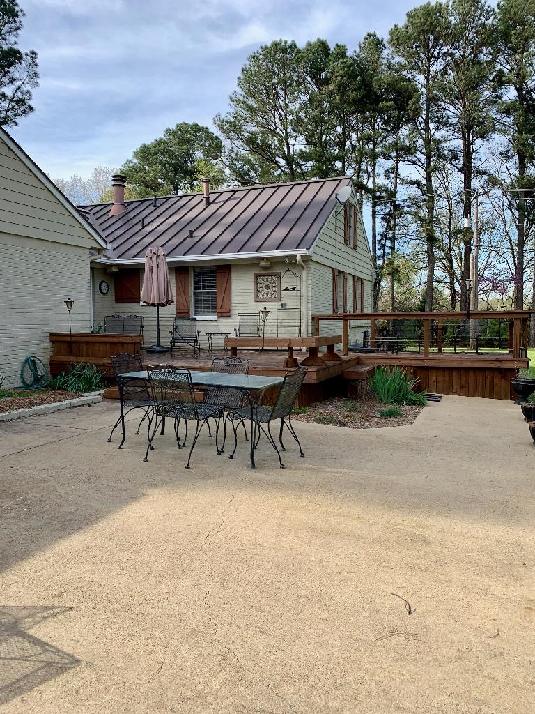 11425 Macon Road Eads, TN 38028 - Photo 2 of 11 a view of a house with sitting area