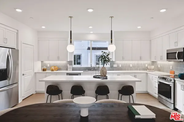 $949,990 | 1685 Constellation Drive, Los Angeles, CA 90732