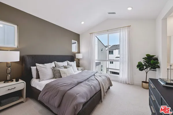 $949,990 | 1685 Constellation Drive, Los Angeles, CA 90732