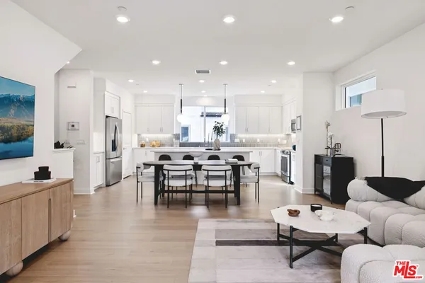 $949,990 | 1685 Constellation Drive, Los Angeles, CA 90732