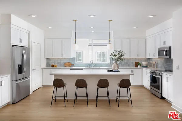 $949,990 | 1685 Constellation Drive, Los Angeles, CA 90732