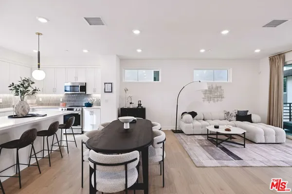 $949,990 | 1685 Constellation Drive, Los Angeles, CA 90732