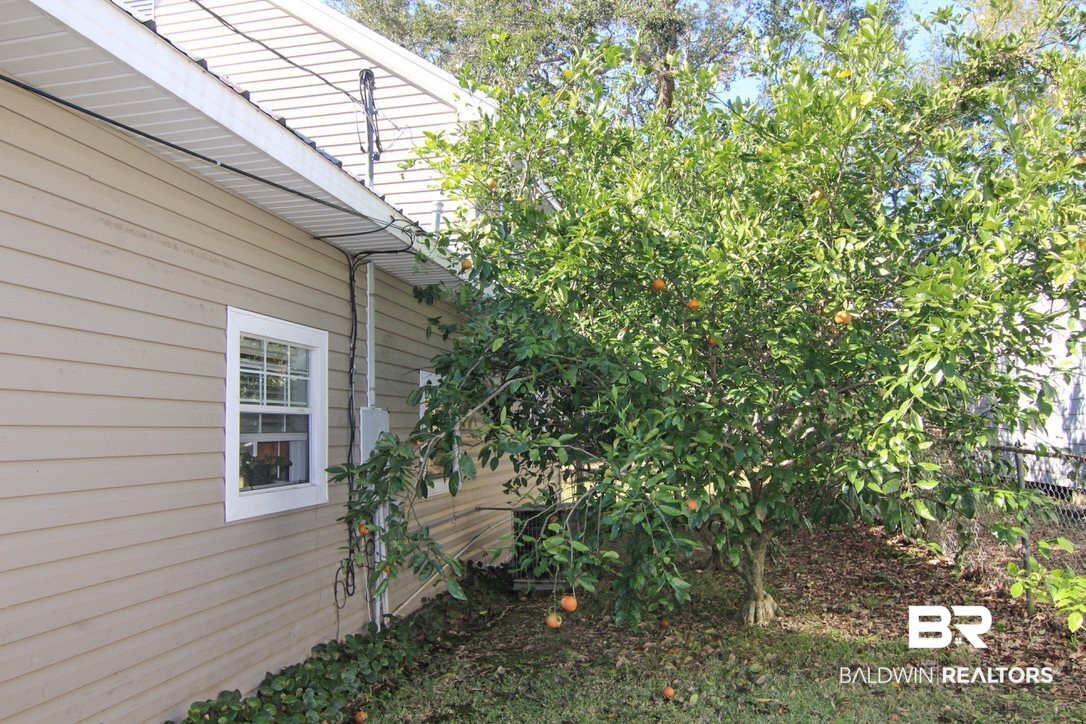 160 Ettle Street Fairhope, AL 36532 - Photo 24 of 26 Addl View Of Side