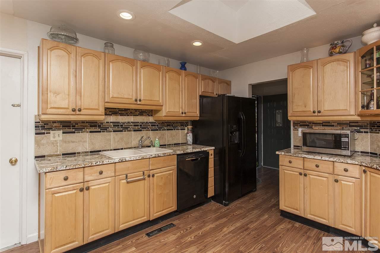 2445 Sutter Circle Reno, NV 89503 - Photo 7 of 25 Photo 7