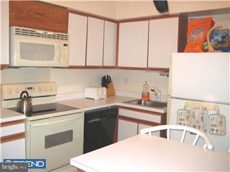 103 Blakeley Road Wallingford, PA 19086 - Photo 5 of 12 Kitchen