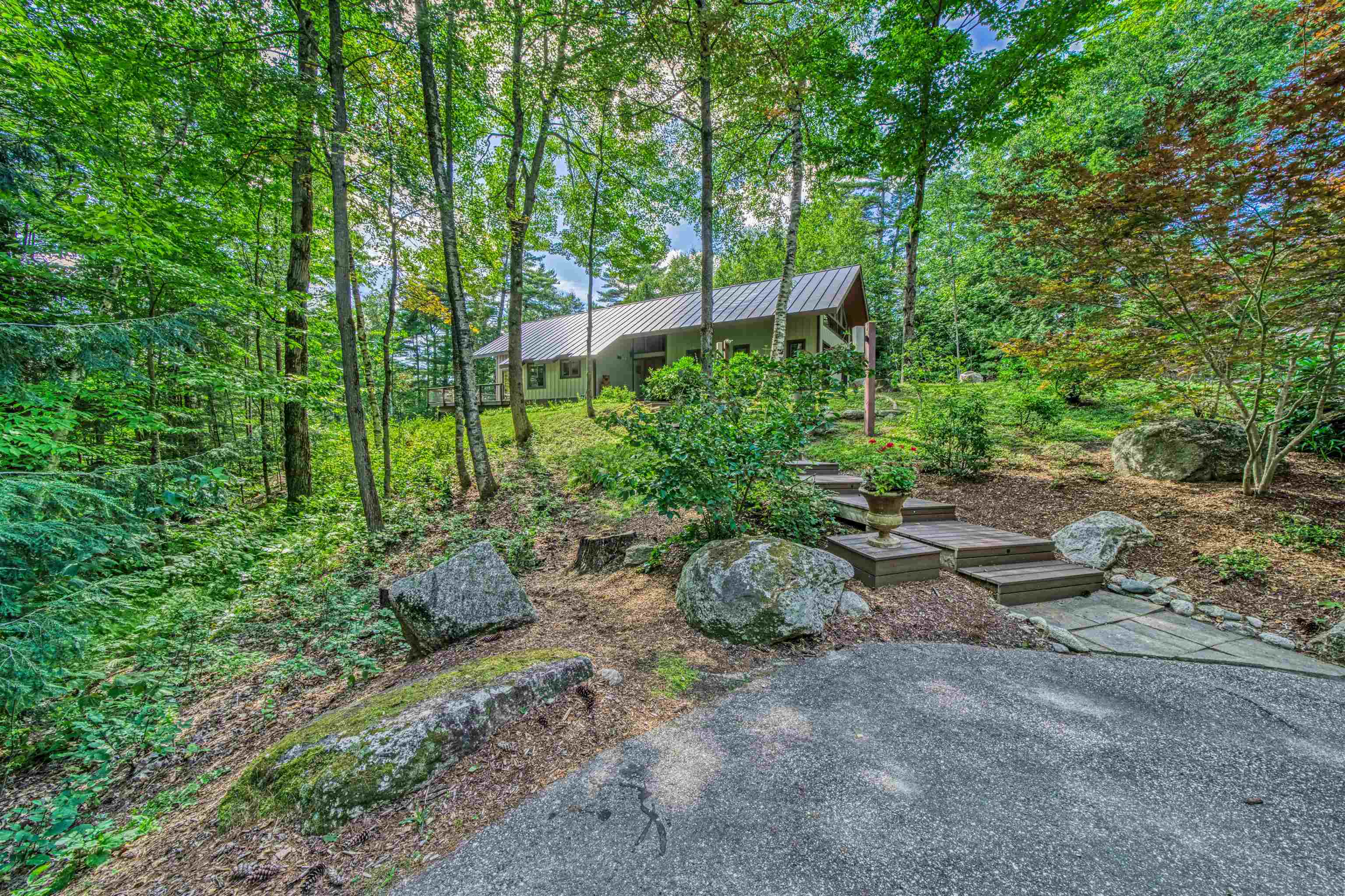 36 Pine Grove Road Sunapee, NH 03782 - Photo 13 of 34