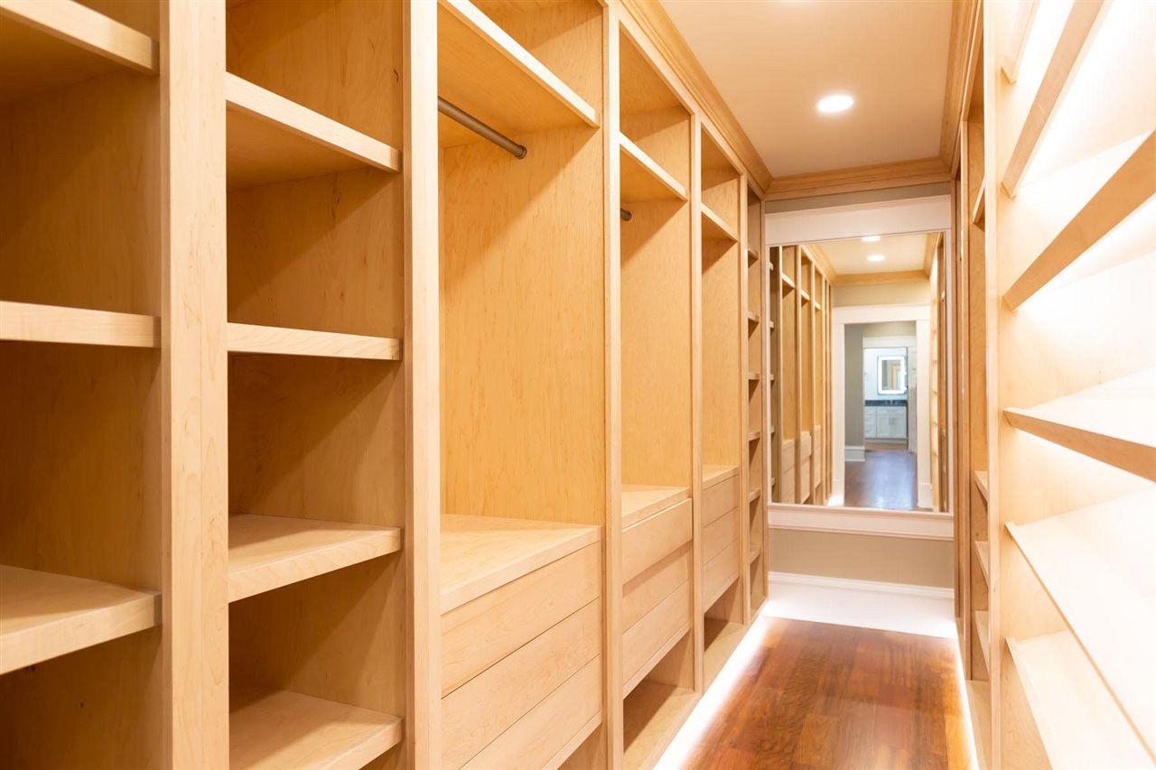1607 Scales Street Raleigh, NC 27608 - Photo 9 of 27 Photo 9