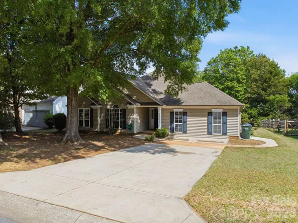 $285,900 | 5807 Timber Falls Place Northwest, Concord, NC 28027