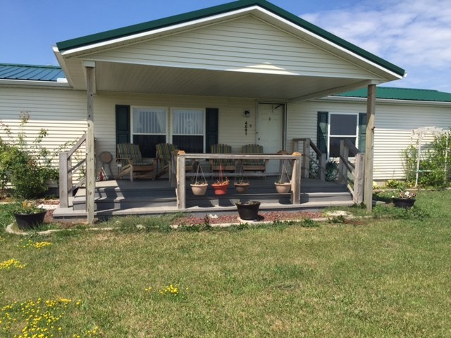 4091 North Winn Road Weidman, MI 48893 - Photo 3 of 26 1821001-2.JPG