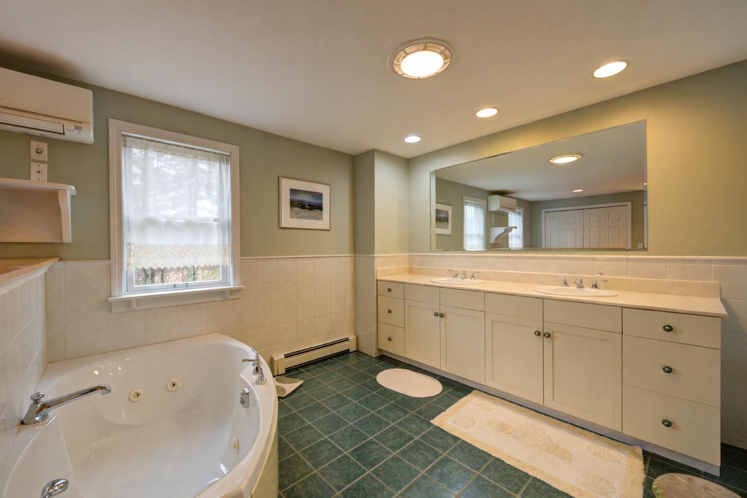 315 River Road Windham, ME 04062 - Photo 31 of 53 Primary Suit