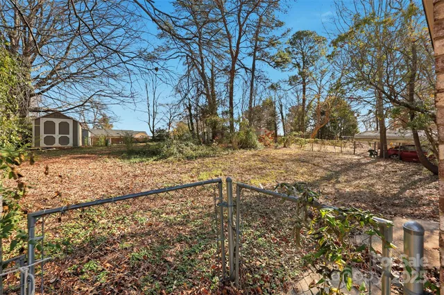 $250,000 | 9901 Arbor Dale Avenue, Charlotte, NC 28215