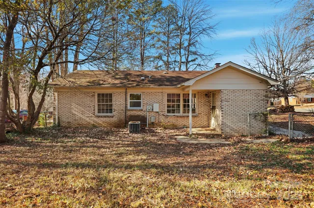 $250,000 | 9901 Arbor Dale Avenue, Charlotte, NC 28215