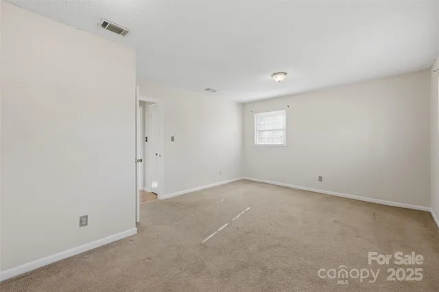 $250,000 | 9901 Arbor Dale Avenue, Charlotte, NC 28215