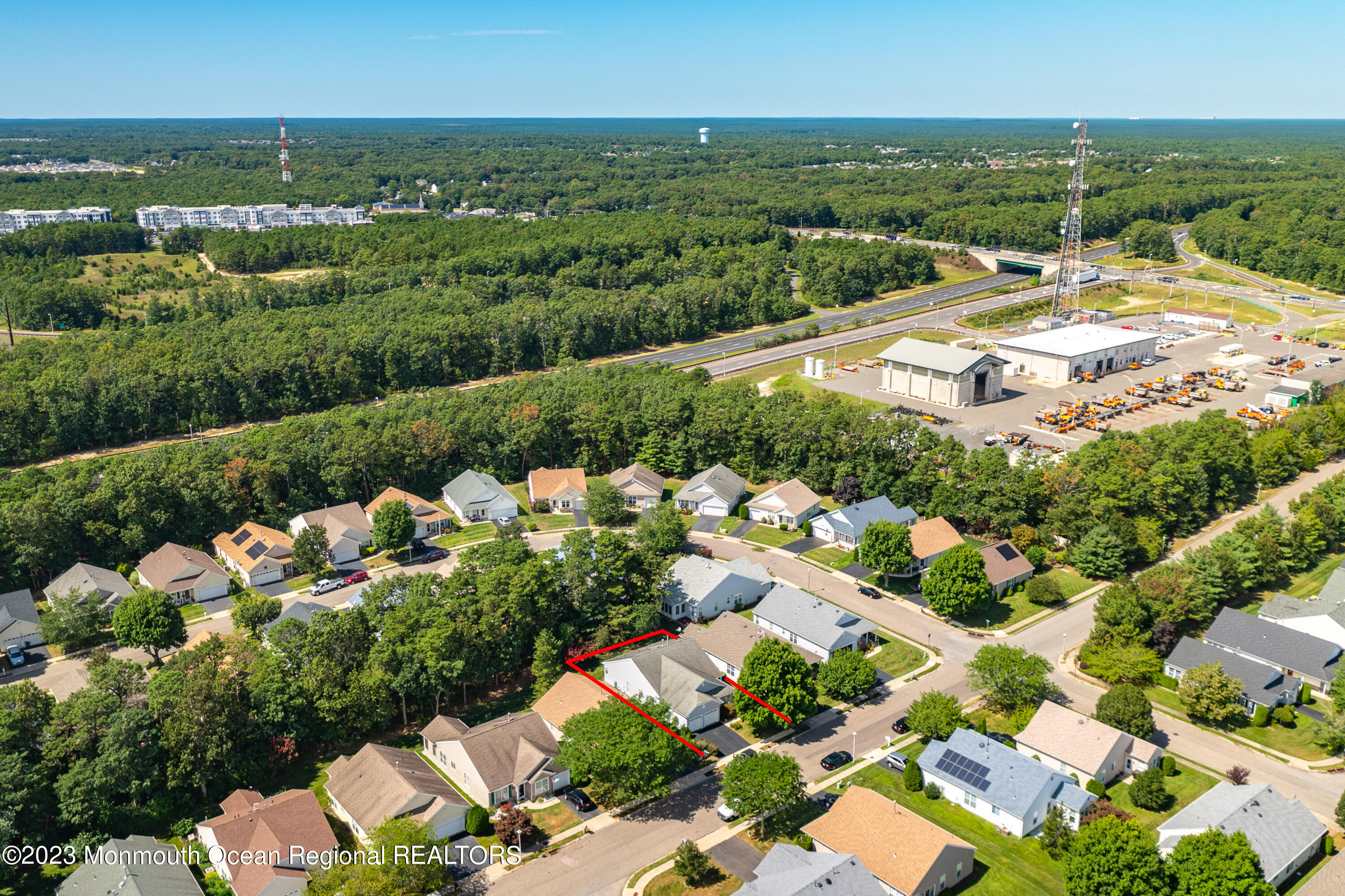44 Sandpiper Road Barnegat, NJ 08005 - Photo 24 of 27 an aerial view of a houses with a yard