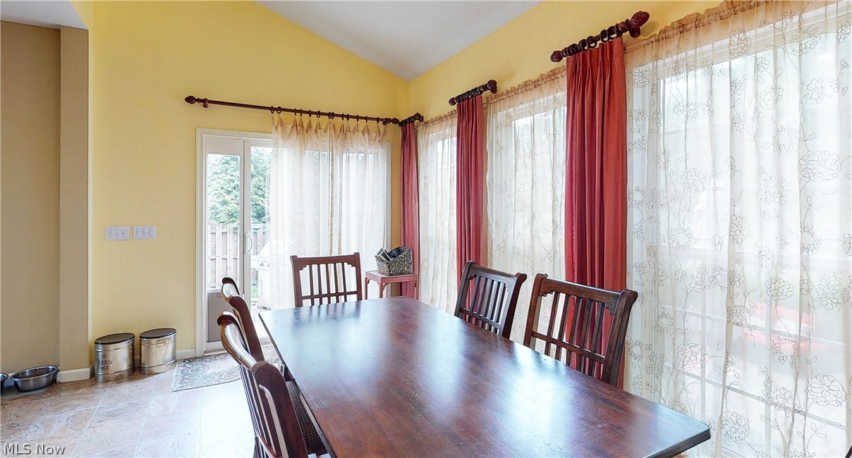 105 Sandstone Ridge Way Berea, OH 44017 - Photo 13 of 35 Gallery Image 13