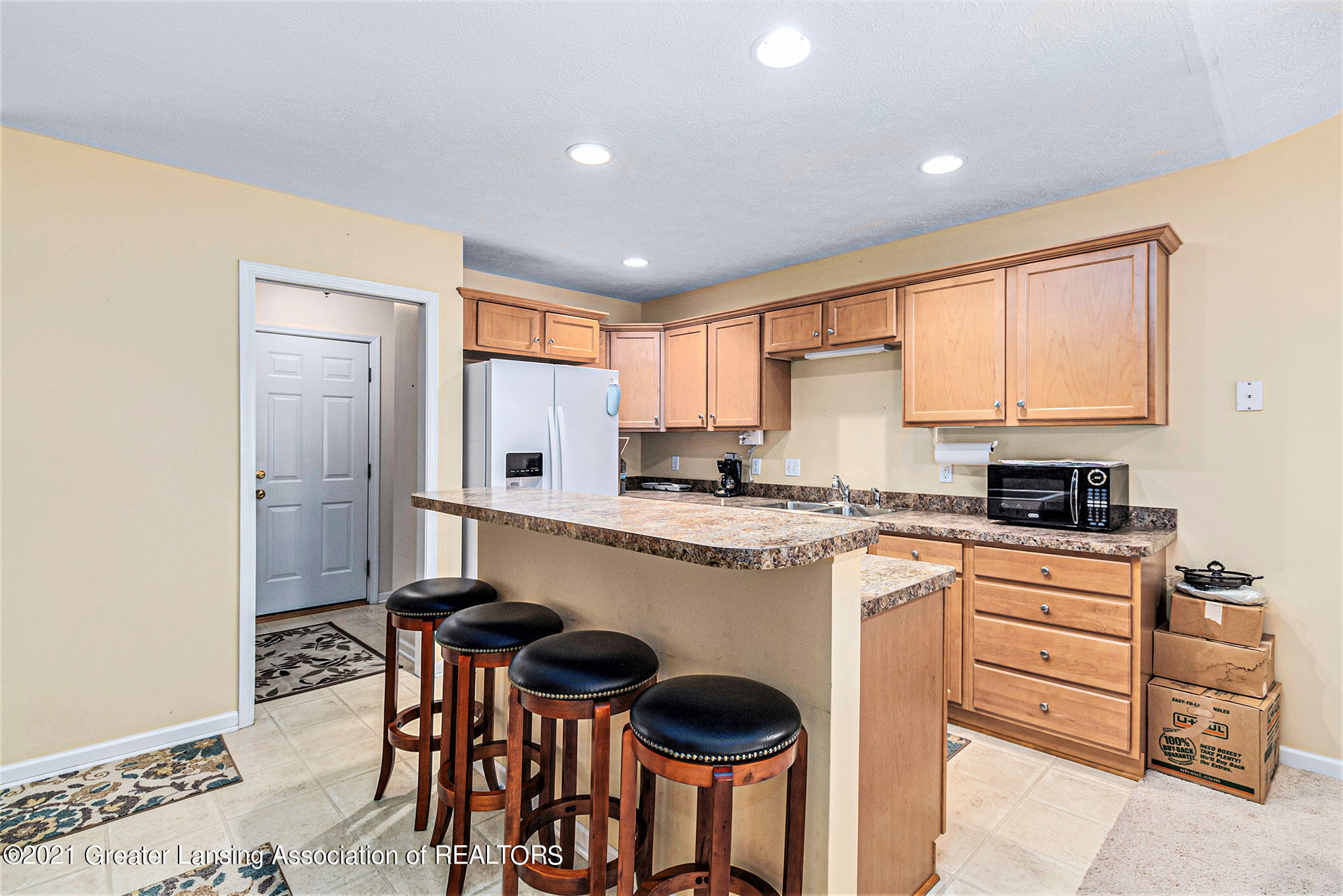 902 Randy Lane St. Johns, MI 48879 - Photo 5 of 20 01-Edit-copy