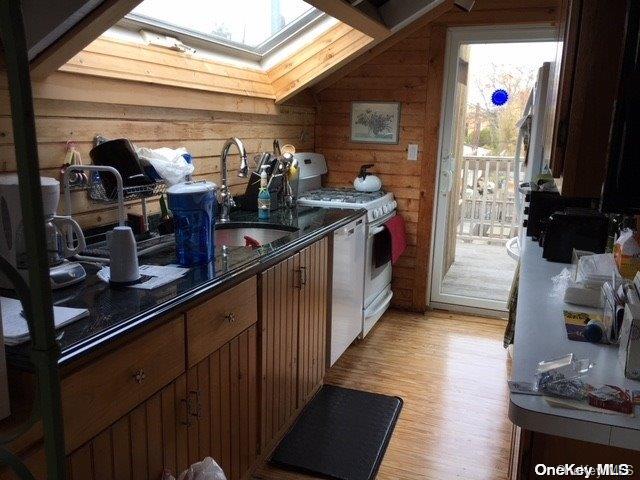 12 Ocean Road Ocean Beach, NY 11770 - Photo 6 of 20