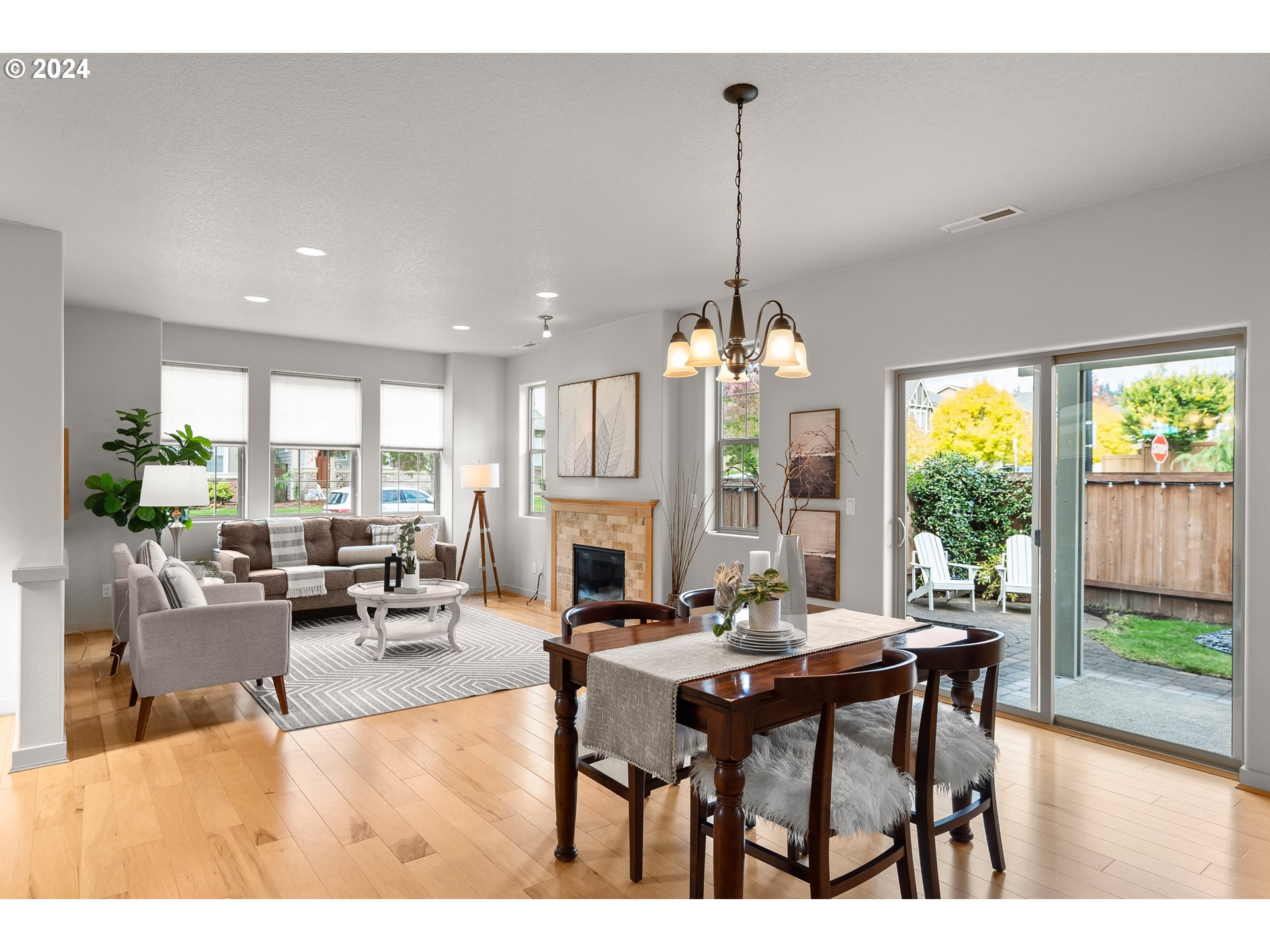16758 Southwest Romeo Terrace Portland, OR 97224 - Photo 11 of 28 Gallery Image 11