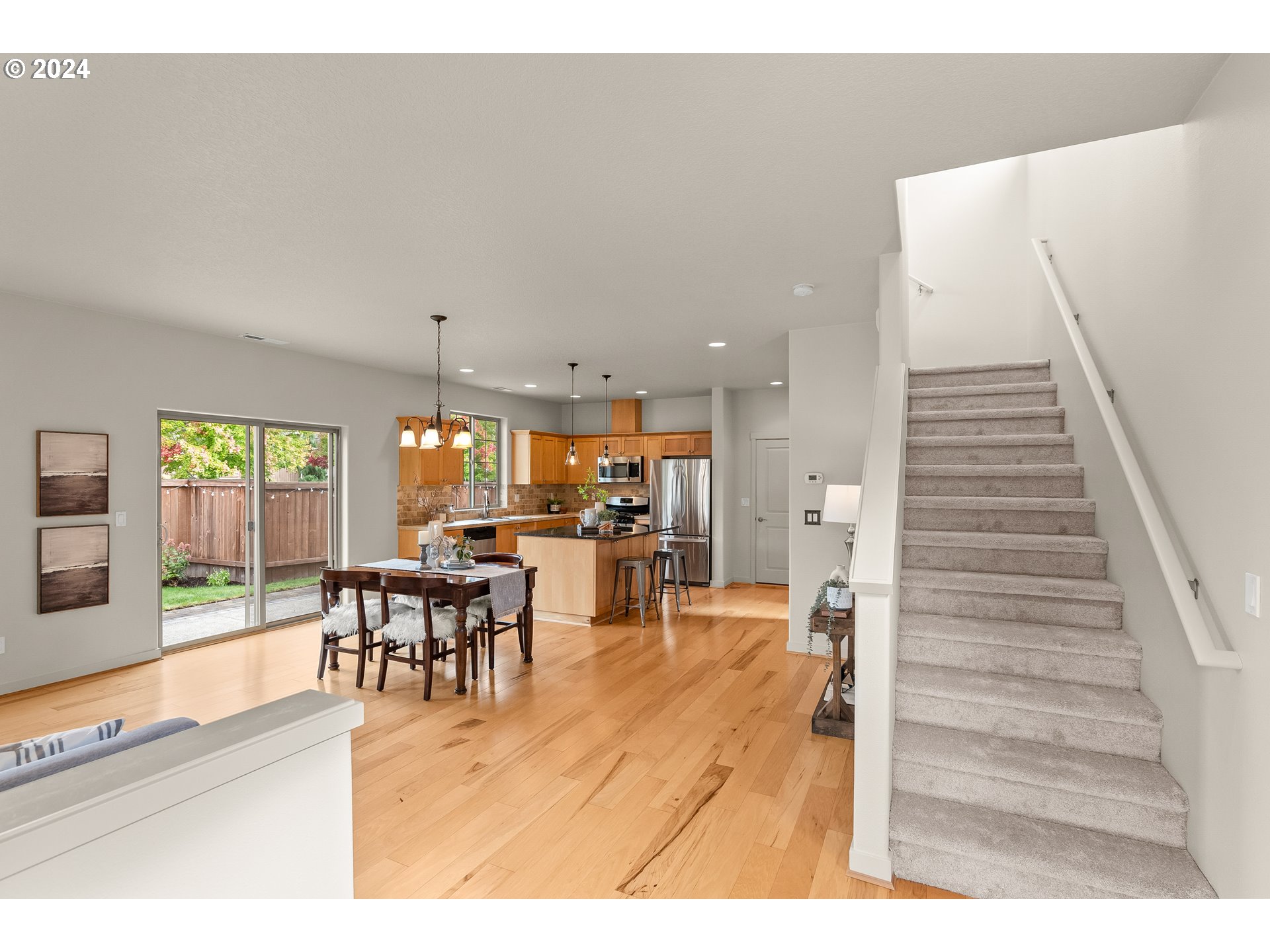 16758 Southwest Romeo Terrace Portland, OR 97224 - Photo 8 of 28 Kitchen/Dining Room