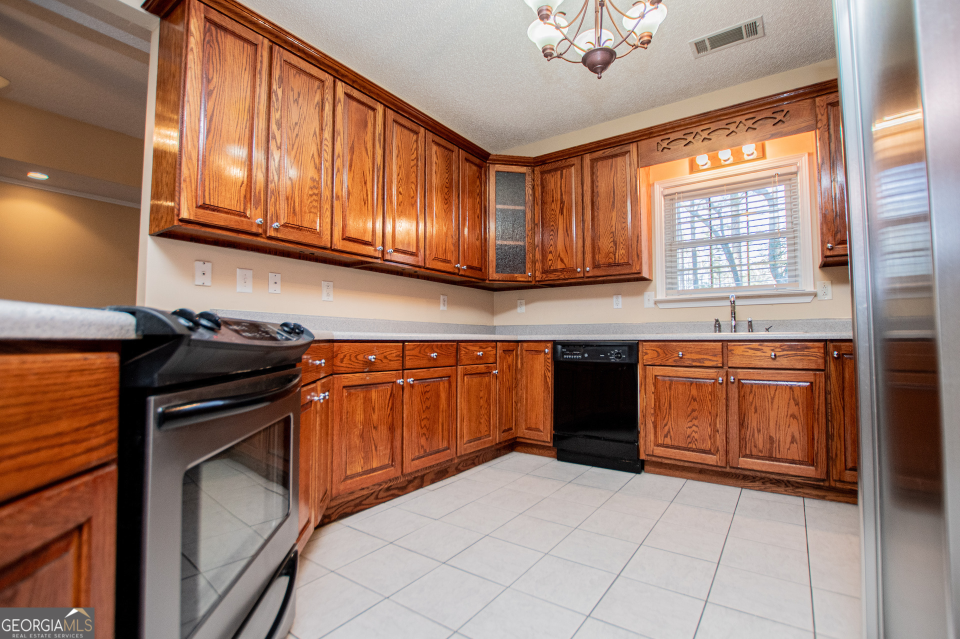 1144 Jim Starr Road Newnan, GA 30263 - Photo 12 of 75