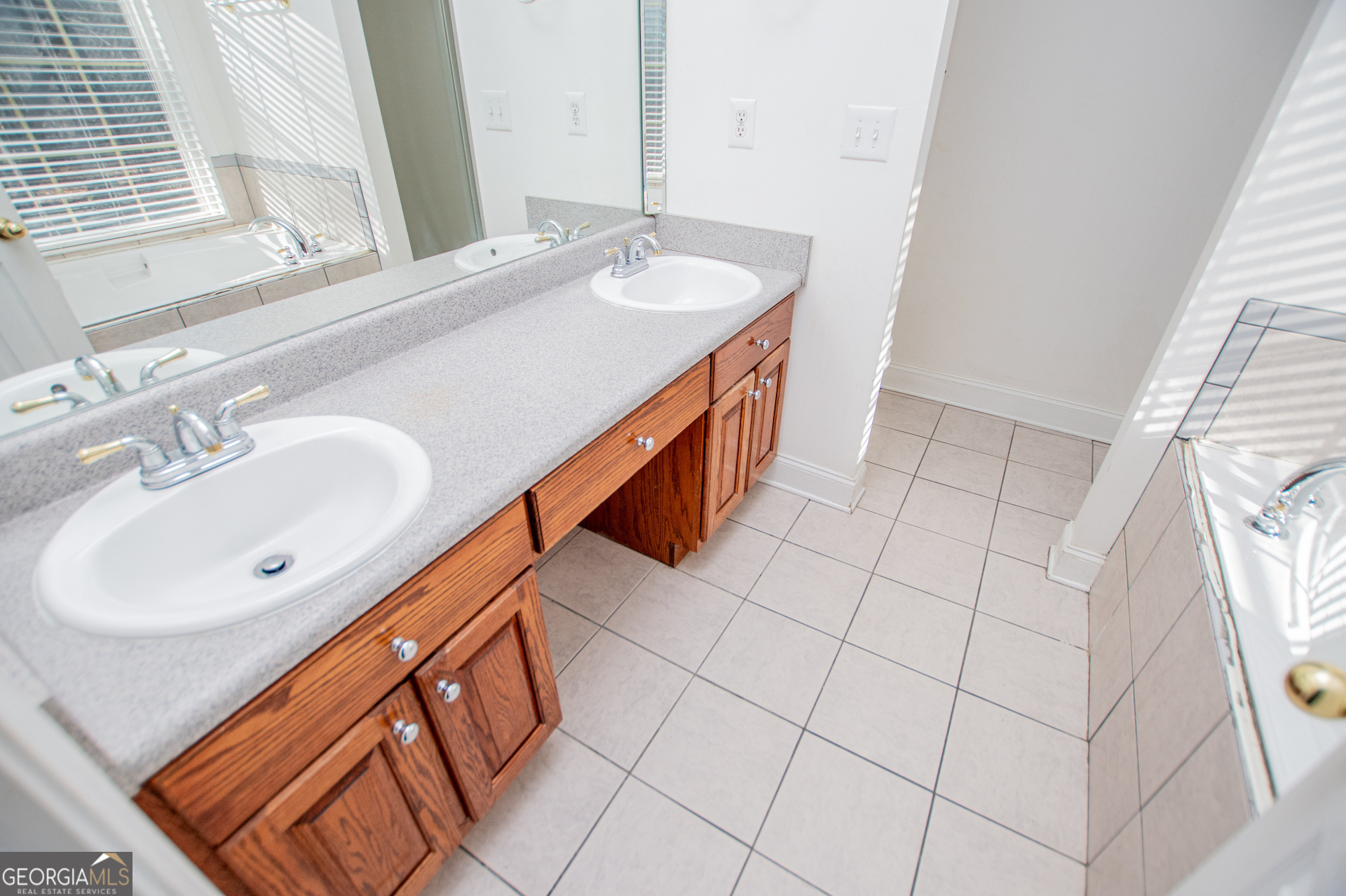 1144 Jim Starr Road Newnan, GA 30263 - Photo 31 of 75