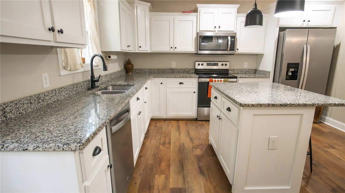 530 Edens Road Pickens, SC 29671 - Photo 8 of 31