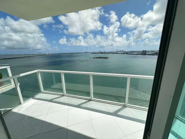 $5,300 | 665 Northeast 25th Street, Unit 2601, Miami, FL 33137