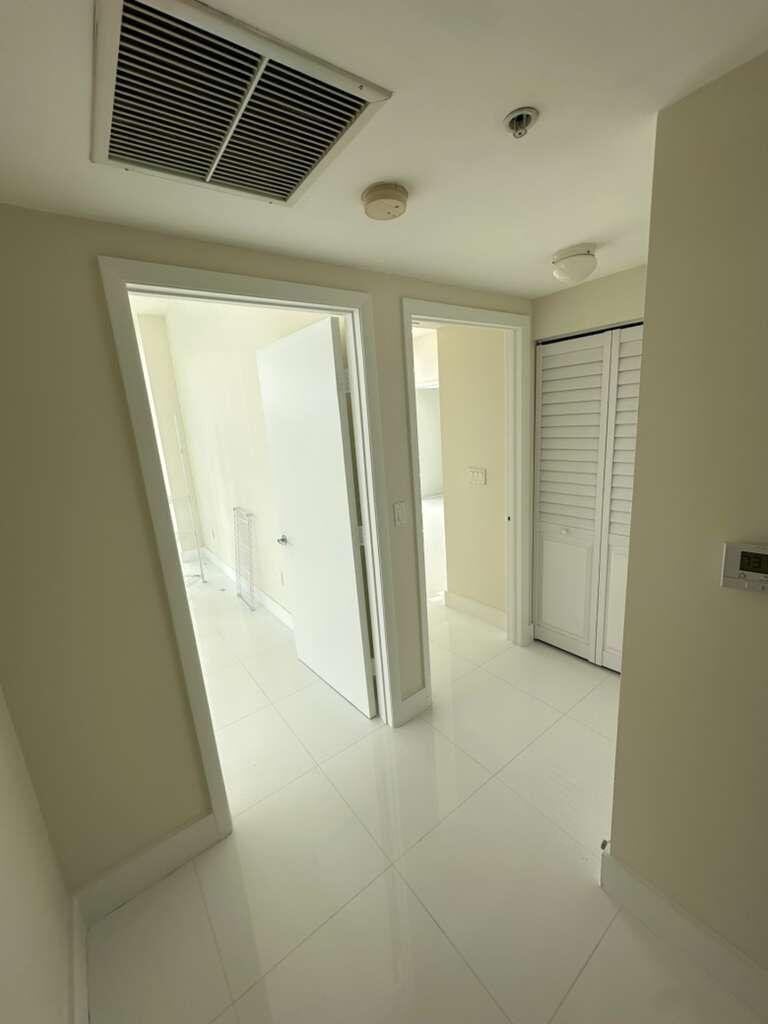 665 Northeast 25th Street, Unit 2601 Miami, FL 33137 - Photo 15 of 62 WhatsApp Image 2026-03-11 at 12.17.34 PM