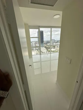 $5,300 | 665 Northeast 25th Street, Unit 2601, Miami, FL 33137