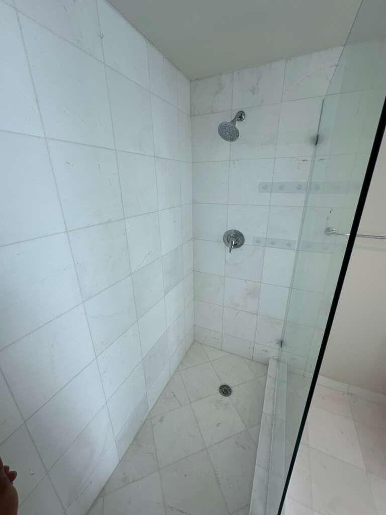 665 Northeast 25th Street, Unit 2601 Miami, FL 33137 - Photo 32 of 62 WhatsApp Image 2026-03-11 at 12.17.36 PM