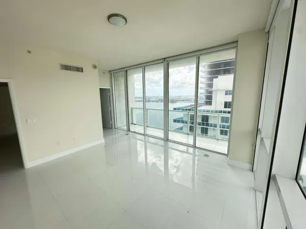 $5,300 | 665 Northeast 25th Street, Unit 2601, Miami, FL 33137