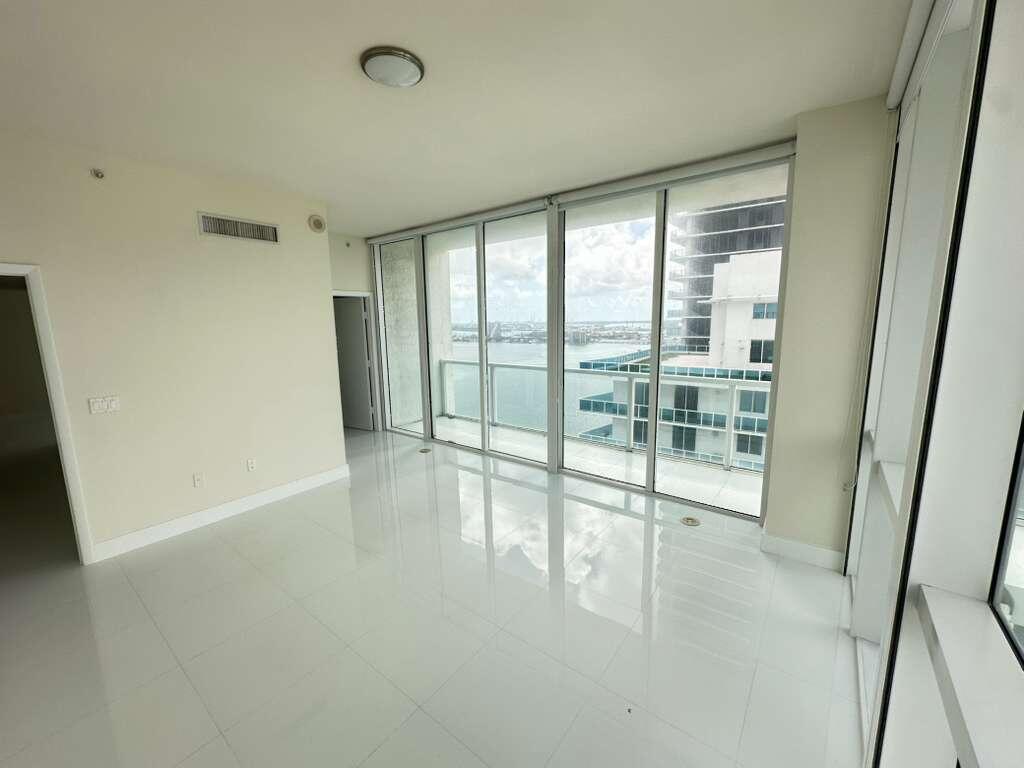 665 Northeast 25th Street, Unit 2601 Miami, FL 33137 - Photo 46 of 62 WhatsApp Image 2026-03-11 at 12.17.38 PM