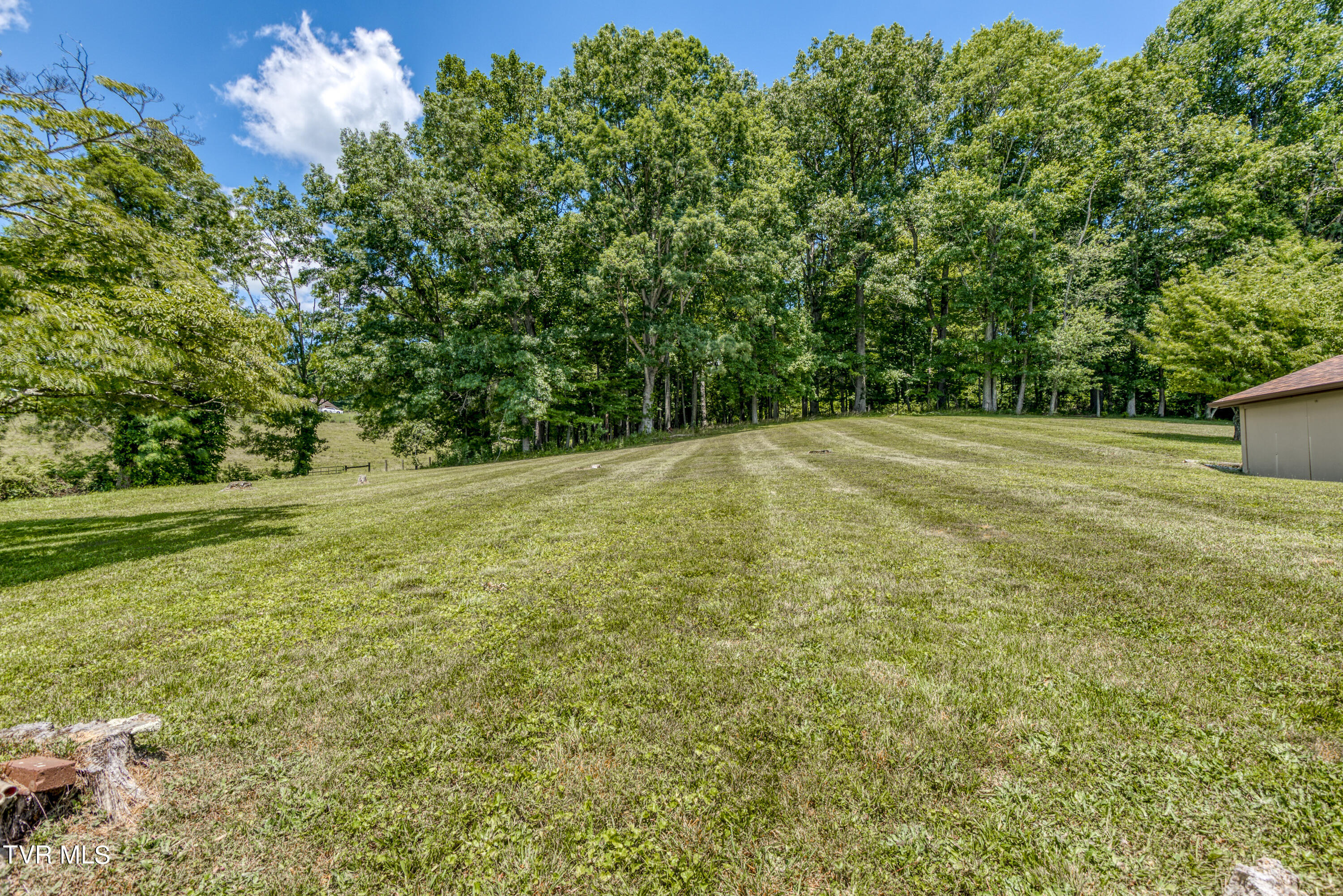 409 Spring Valley Road Marion, VA 24354 - Photo 35 of 38 409-Spring-Valley-Marion-VA Highlands-Re