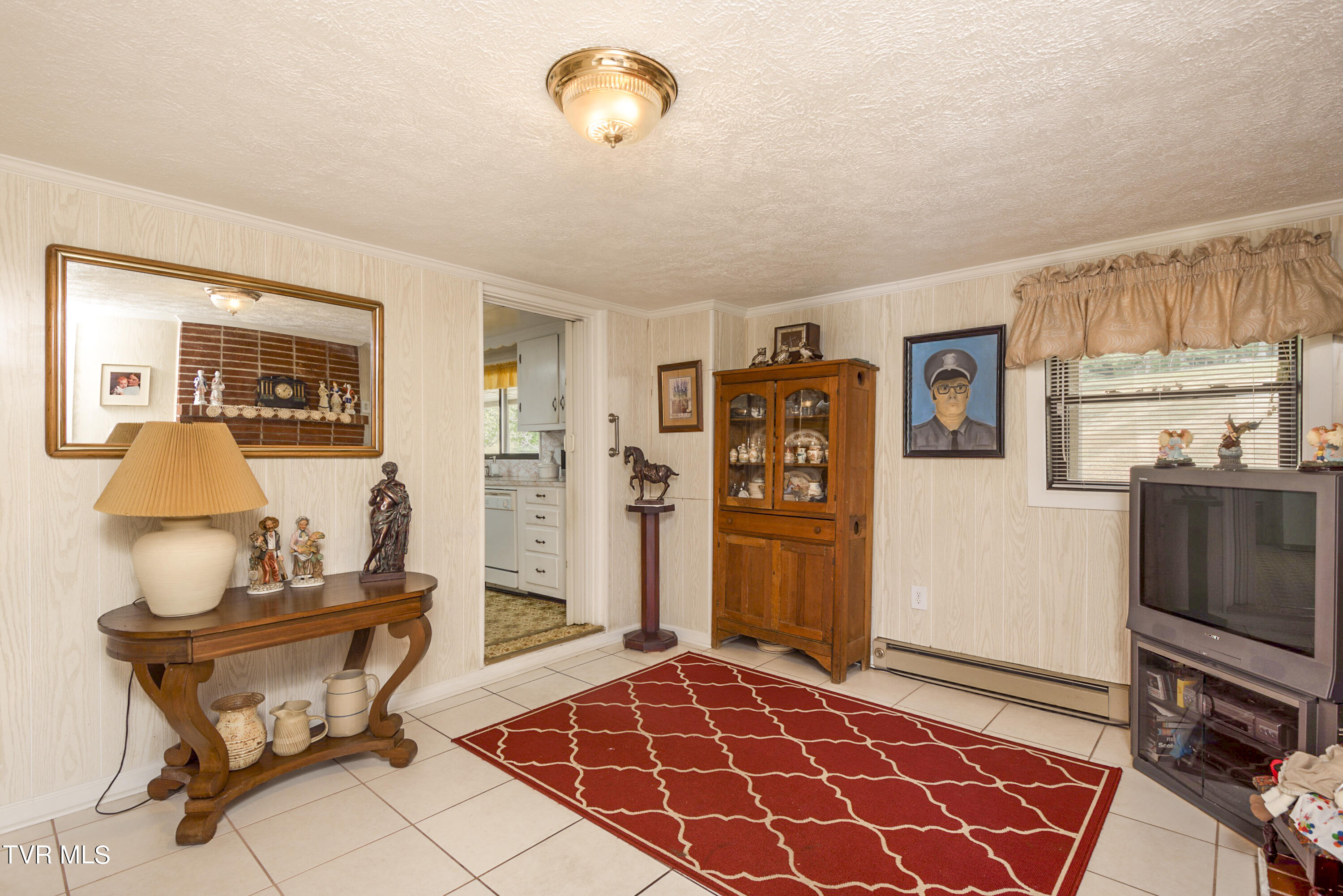 409 Spring Valley Road Marion, VA 24354 - Photo 4 of 38 409-Spring-Valley-Marion-VA Highlands-Re