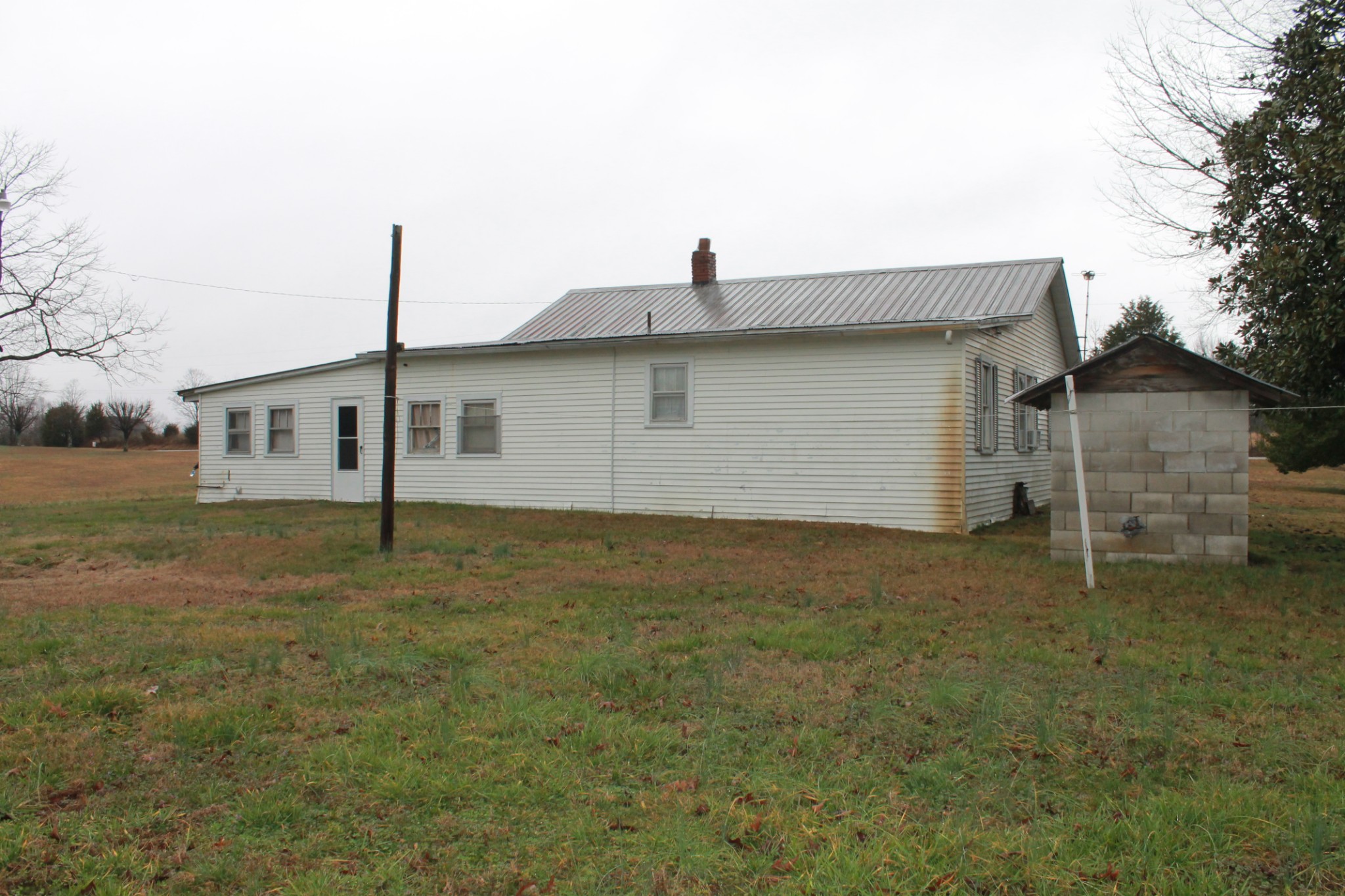 226 Colonial Road Hohenwald, TN 38462 - Photo 3 of 16 Gallery Image 3