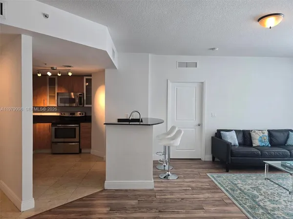 $3,350 | 7900 Harbor Island Drive, Unit 523, North Bay Village, FL 33141