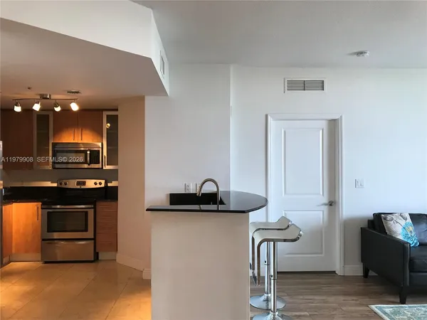 $3,350 | 7900 Harbor Island Drive, Unit 523, North Bay Village, FL 33141