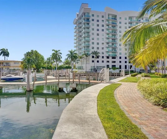 $3,350 | 7900 Harbor Island Drive, Unit 523, North Bay Village, FL 33141
