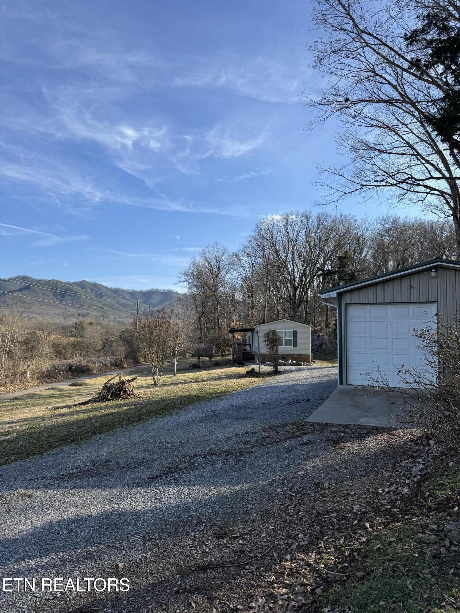 505 Bat Harbor Road Newport, TN 37821 - Photo 3 of 34 IMG_3943