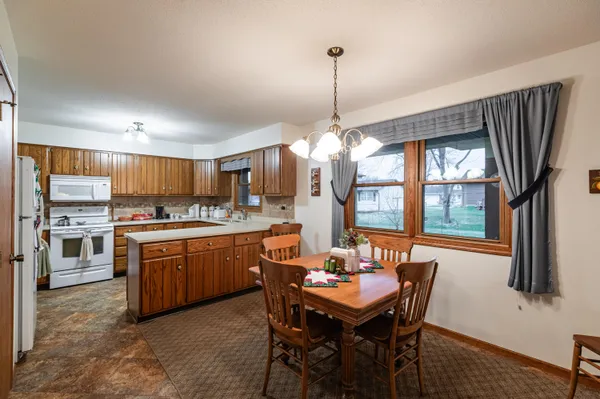 $394,900 | 705 Grove Street, Onalaska, WI 54650