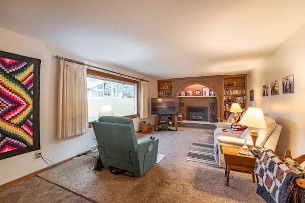 $394,900 | 705 Grove Street, Onalaska, WI 54650