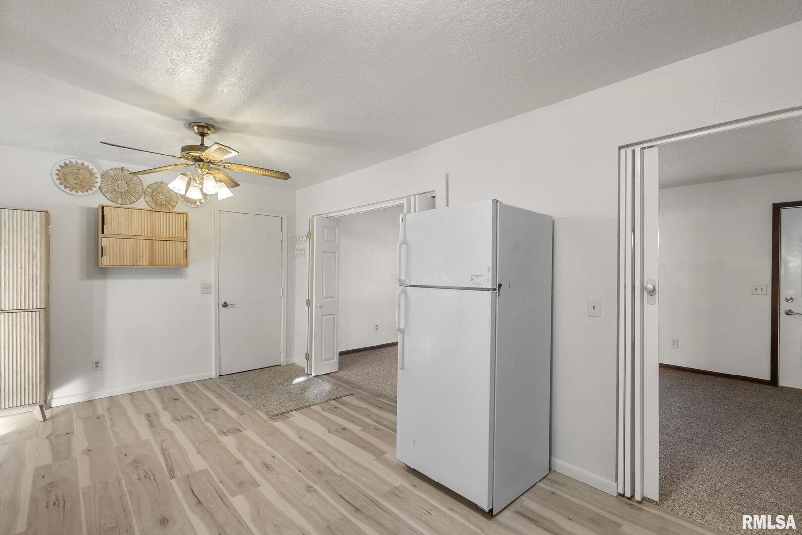 827 9th Street Colona, IL 61241 - Photo 11 of 39 Gallery Image 11