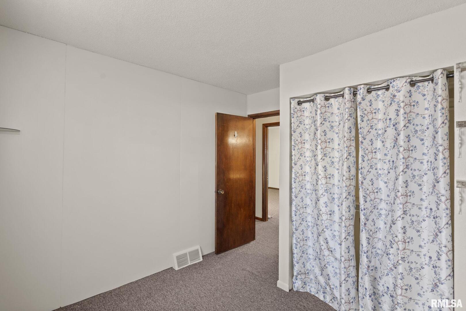 827 9th Street Colona, IL 61241 - Photo 18 of 39 Gallery Image 18